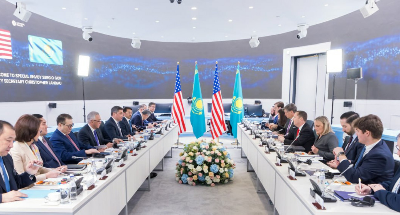 Ең әдемі әйелдер аналь фотосуреттері Әйелімен үйде массаж жасау порно