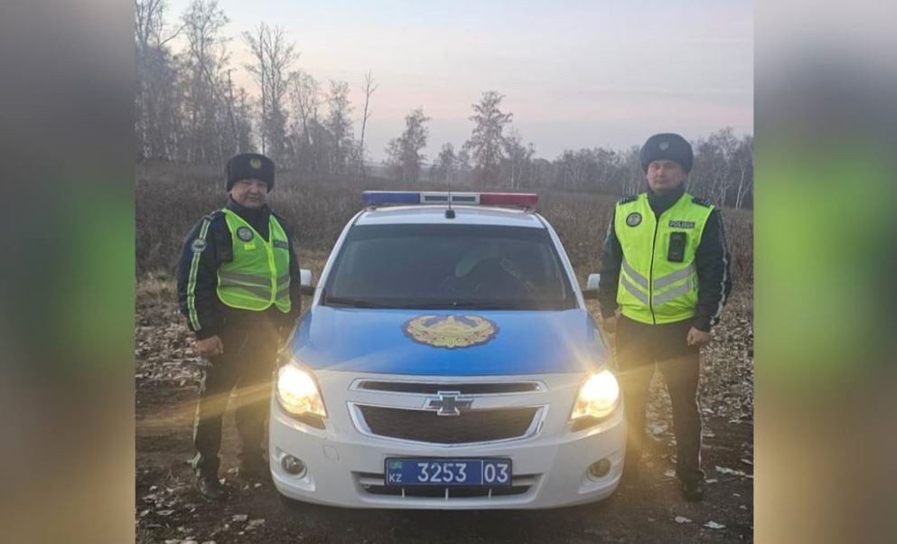 Полицейлер Бурабайда үш адамды құтқарды