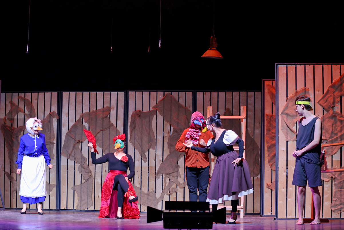 «Ұсқынсыз үйректің» үлгісі