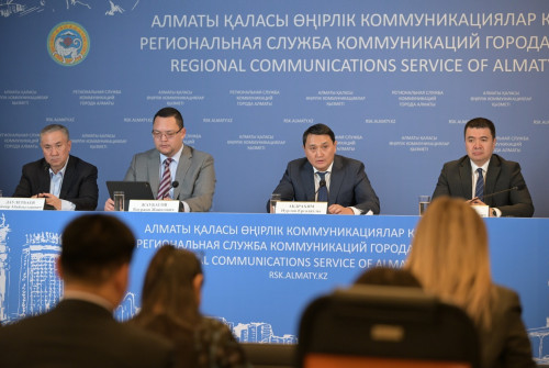 Испандық әйелмен жыныстық қатынас бейнелері