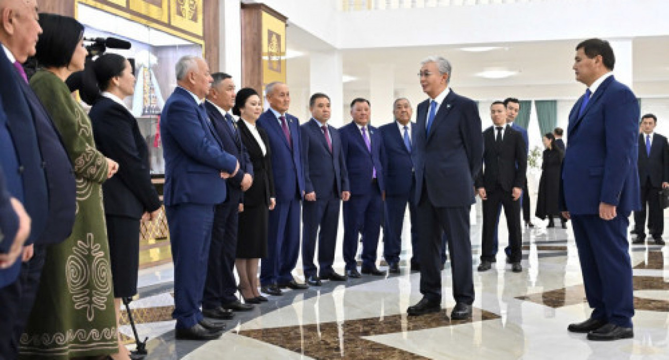 Ішімдік ішкен әйелдің есегі мен анусына спермы бар.