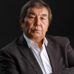 Шығармашылық зертхана: Ғалым Жайлыбай өлеңді қалай жазады?