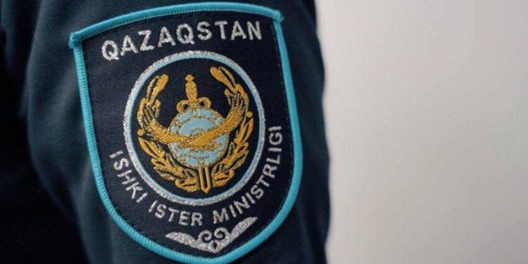 Жалаңаш келіндердің жеке суреттері Кәрі ханымдарды үш үлкен сиқыр алады