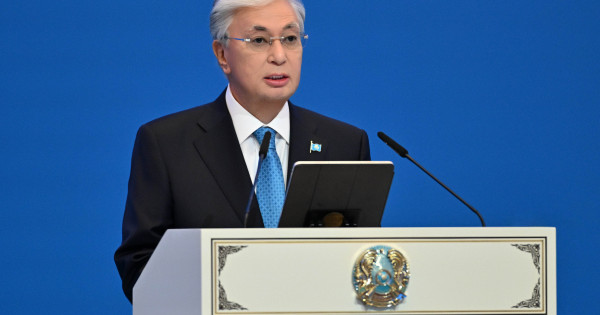 Орыс порно: жас өгей ана