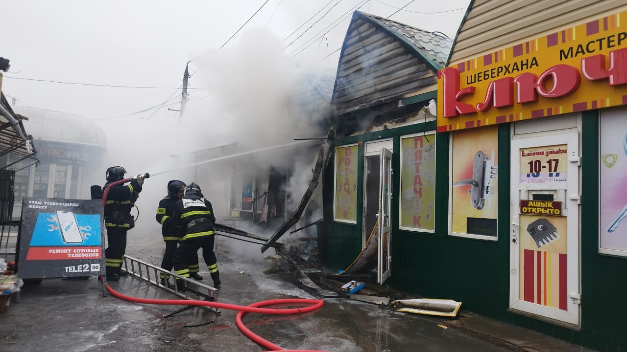 Петропавлда базардағы сауда орны өртенді