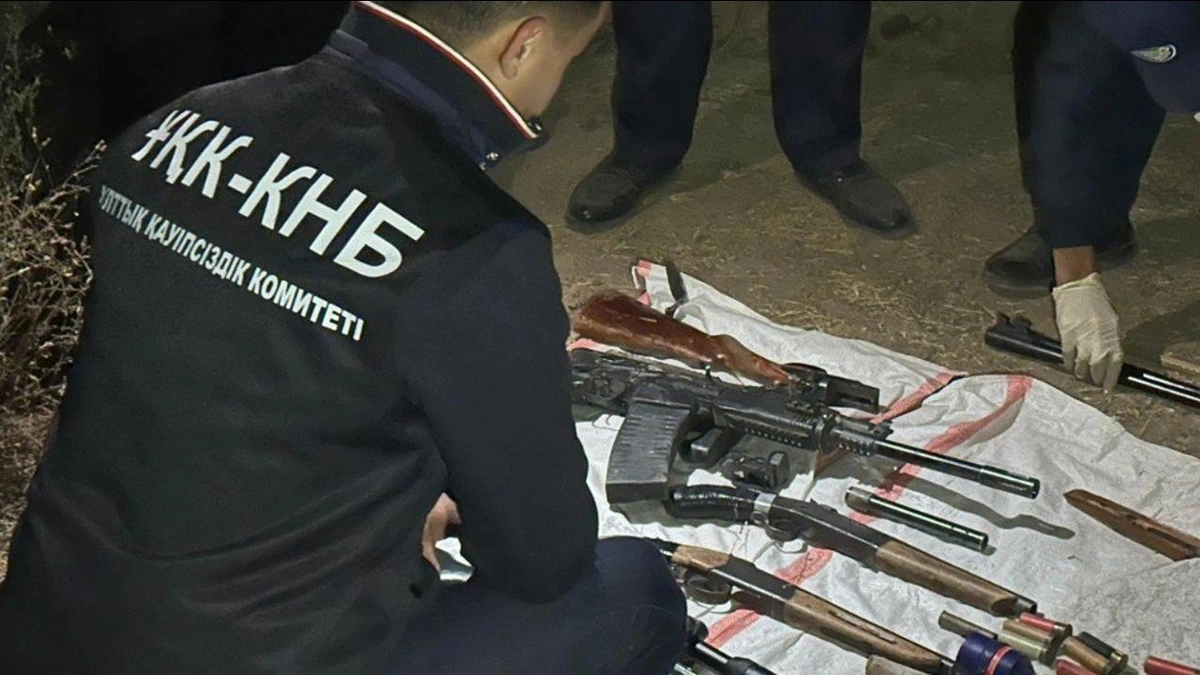 Қазақстанда арнайы операция кезінде 40 қару мен 800 оқ-дәрі тәркіленді