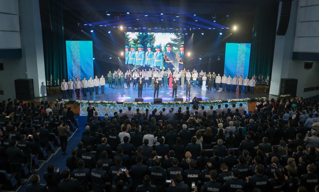 Қазіргі заман қаһарманы кім?