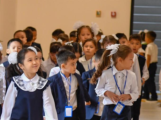 Алты жасар бала қайда барады?