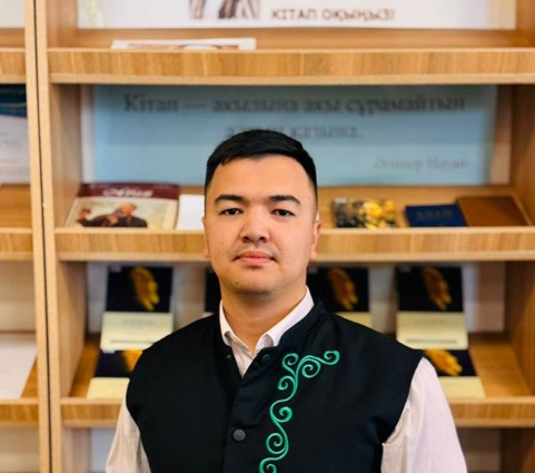 Мәшекең мұрасын қадірлеген мұғалім