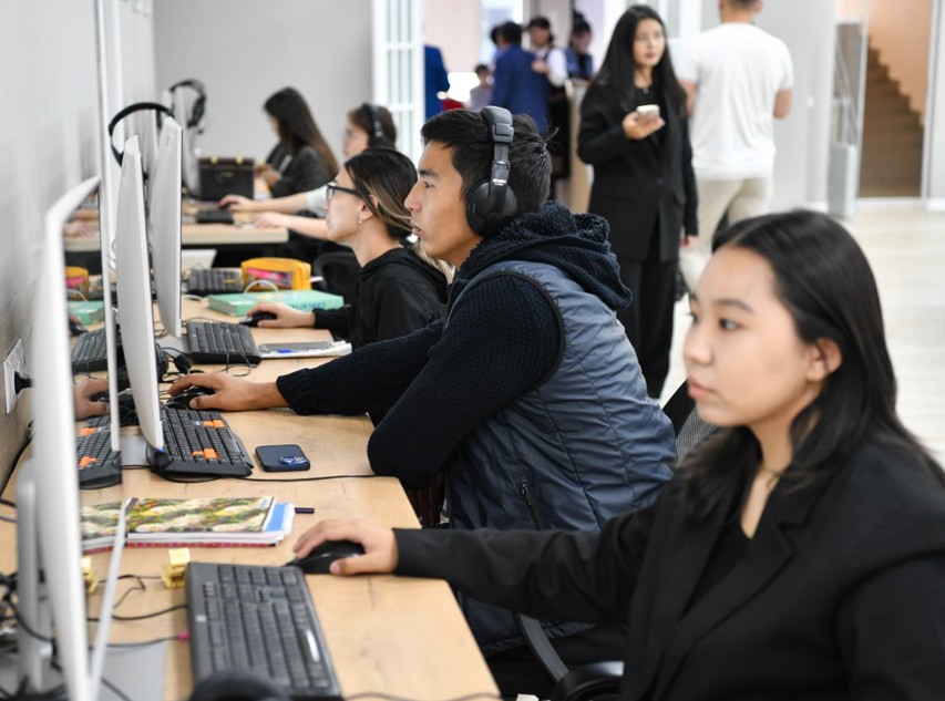 Адал азамат – әділетті қоғамның айнасы