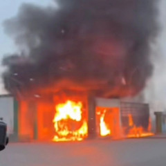 Түркістанда жанармай бекеті отқа оранды