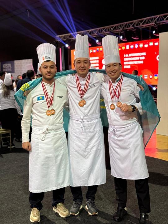 Елордалық болашақ аспаздар Түркияда өткен фестивальде топ жарды