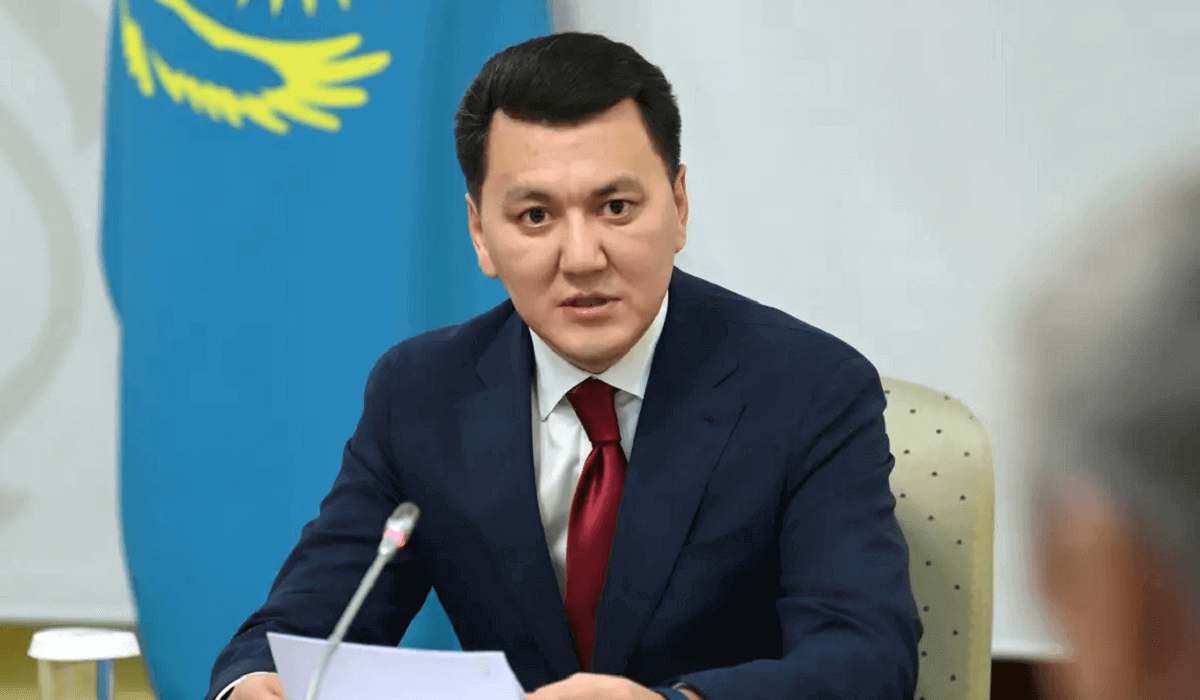 Ерлан Қарин: Ішкі саясат – мемлекеттің дамуы мен тұрақтылығының басты тірегі
