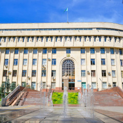 Абай дана – қазаққа, Абай университеті дара – қазақта