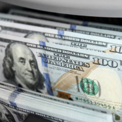 Астана мен Алматы ақша айырбастау орындарында доллар бағамы қандай?