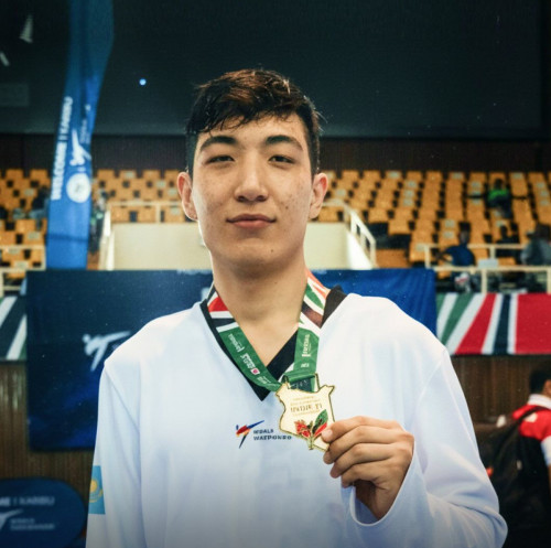 Тұңғыш әлем чемпионы: Таэквондошы Бейбарыс Қабылан жеңіске қалай жетті?