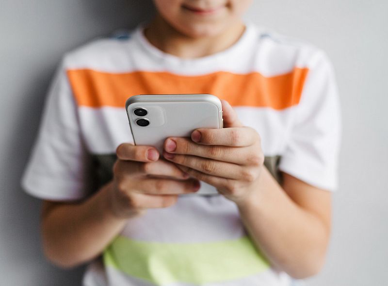 Елімізде 16 жасқа дейінгі балаларға әлеуметтік желіні пайдалануға тыйым салынуы мүмкін