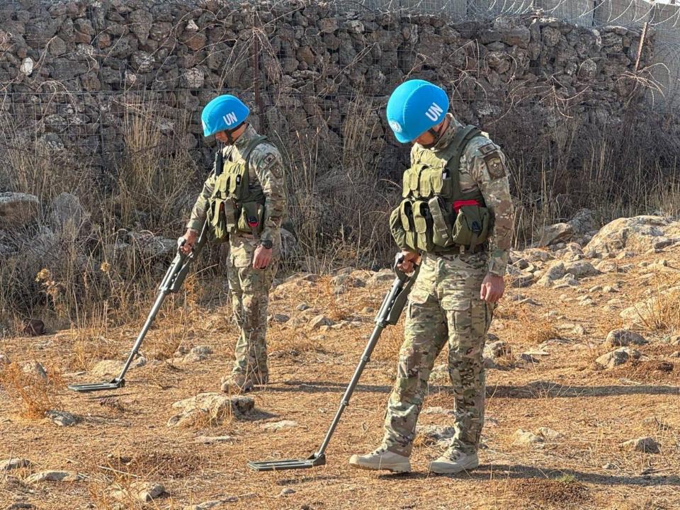 Голан жоталарында мыңнан аса қауіпті зат табылды