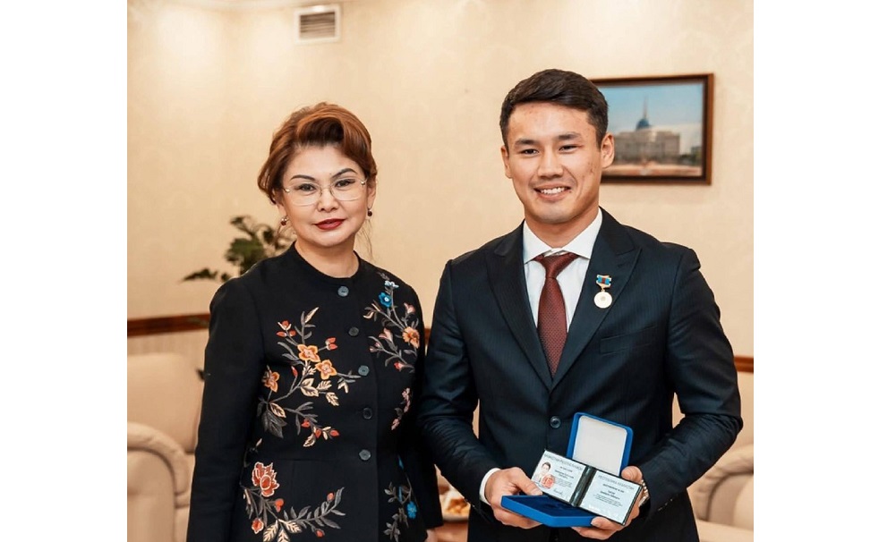 Еркебұлан Тоқтар «Қазақстанның еңбек сіңірген қайраткері» атанды