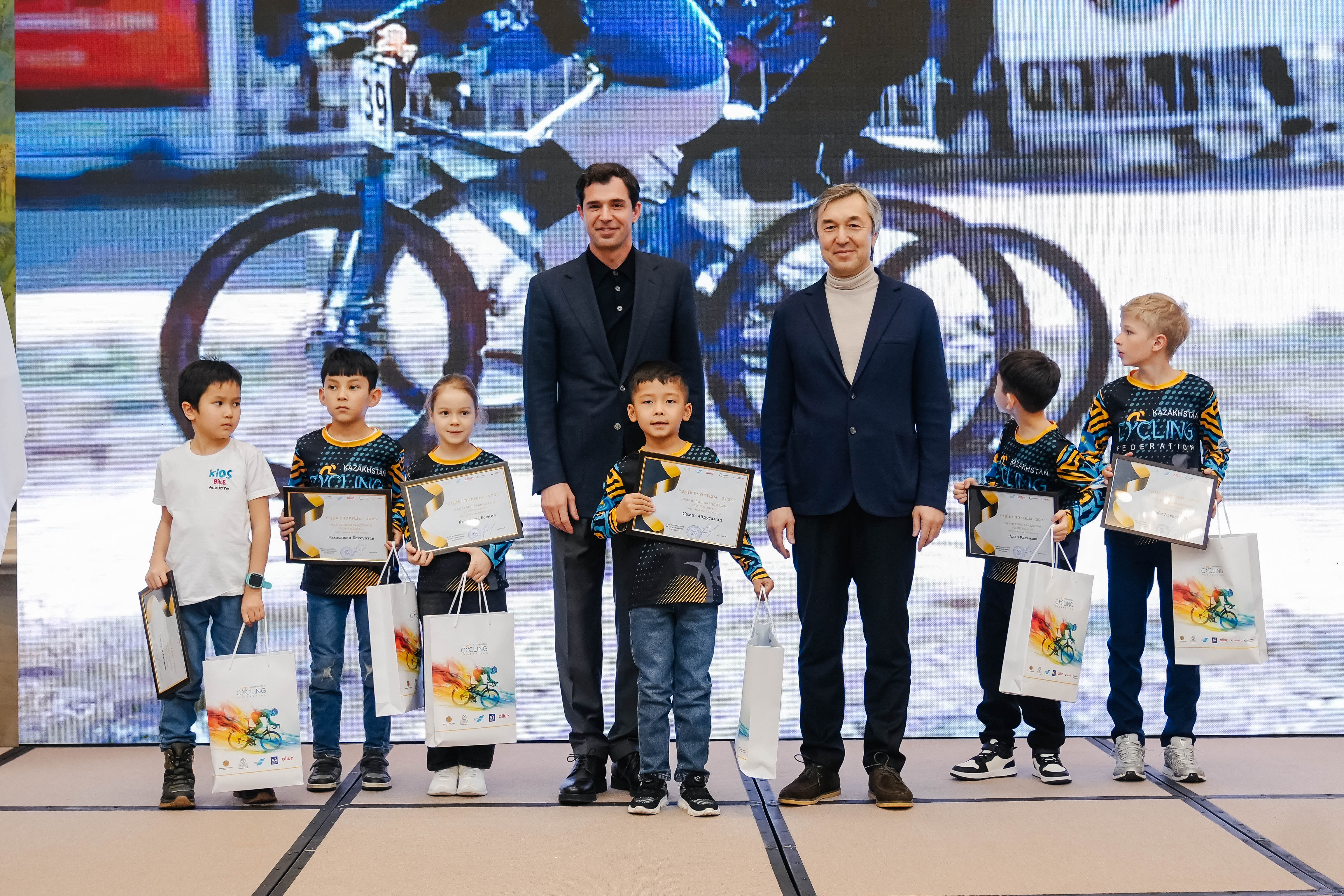 Велоспорт үздіктері марапатталды