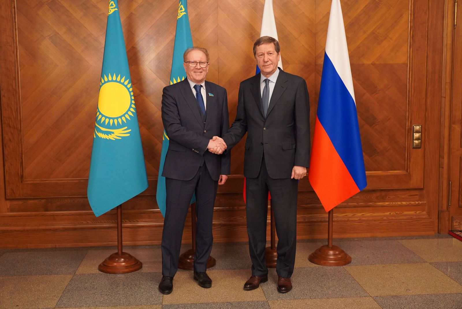 Депутаттар Қазақстан мен Ресей арасындағы маңызды мәселелерді талқылады