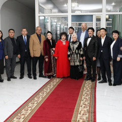 Өнер биігіндегі өмір