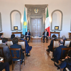 Елдегі реформаларды таныстырды