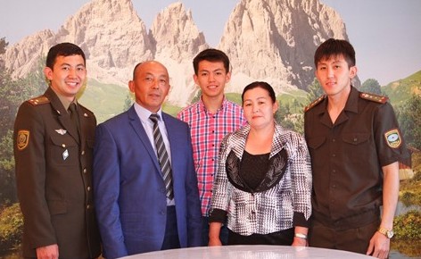 Алтын діңгек