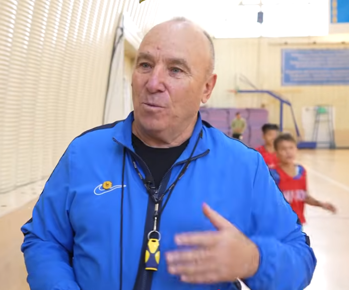 Бапкер Ваня: Талантты ойыншыларды ауладан және мектептен табамын