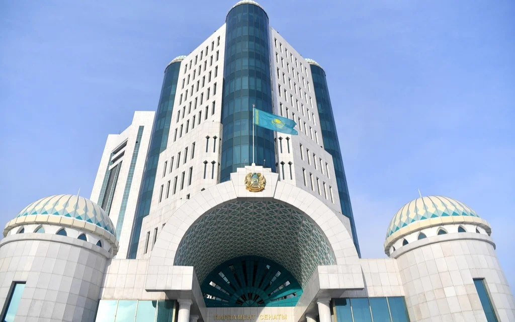 ЛГБТ-ны насихаттауға тыйым салуға қатысты заңға түзетулер енгізіледі