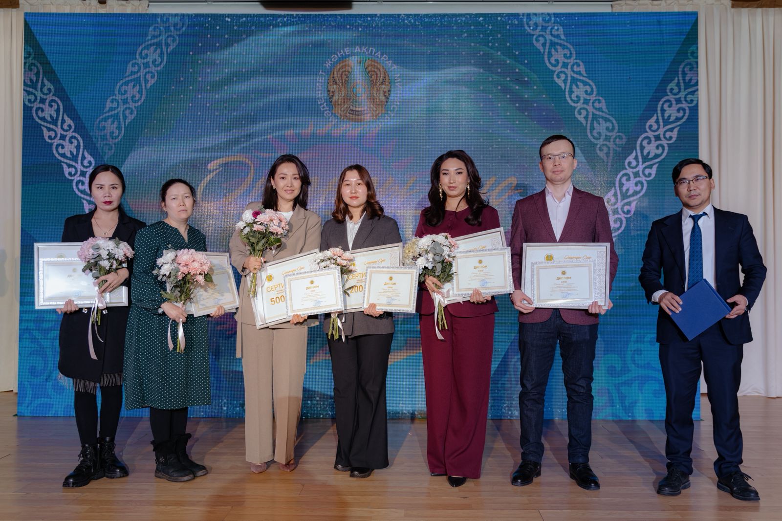 «Отанды сүю – жүректен» байқауының жеңімпаздары марапатталды