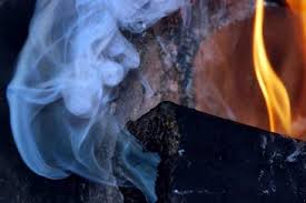 Оралда бүтін бір отбасы газдан уланып қалған