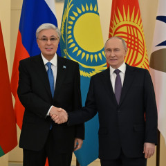 Мемлекет басшысы Ельцин атындағы президенттік кітапханаға барды