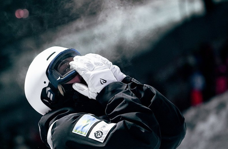 Могулшы Анастасия Городко халықаралық турнирде екі алтын медаль жеңіп алды