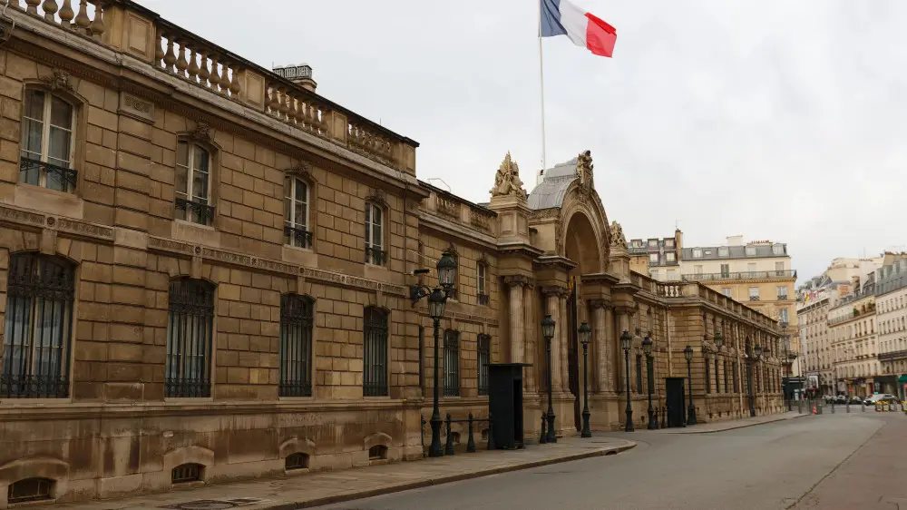 Франция президентінің резиденциясынан заттар ұрланған