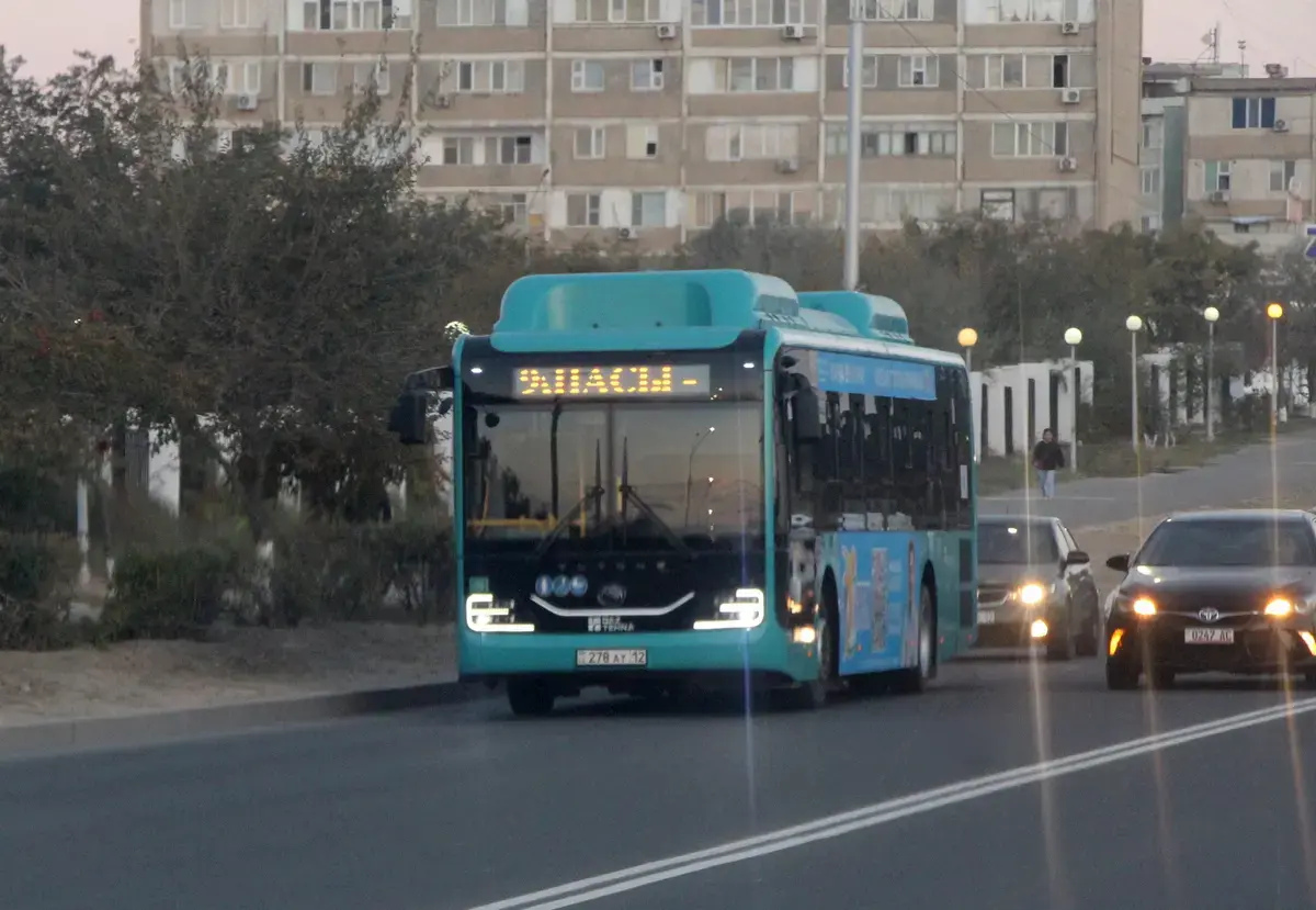 Ақтауда көктайғақ салдарынан автобустар қозғалысы уақытша тоқтатылды