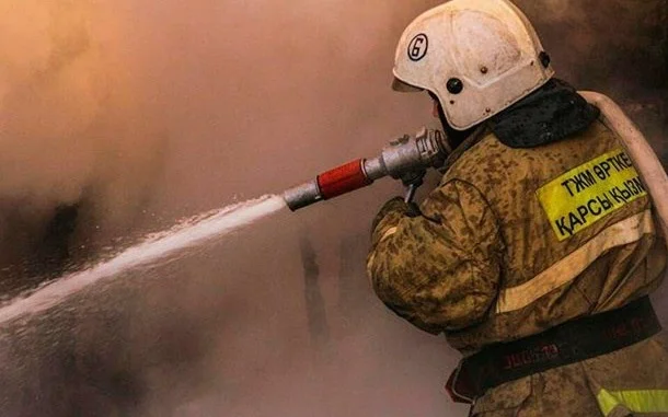 Атырауда базар өртенді