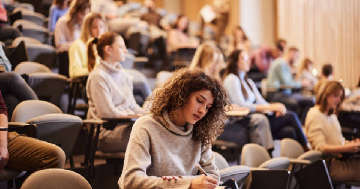 Педагог мәртебесі туралы заңға өзгерістер енгізіледі