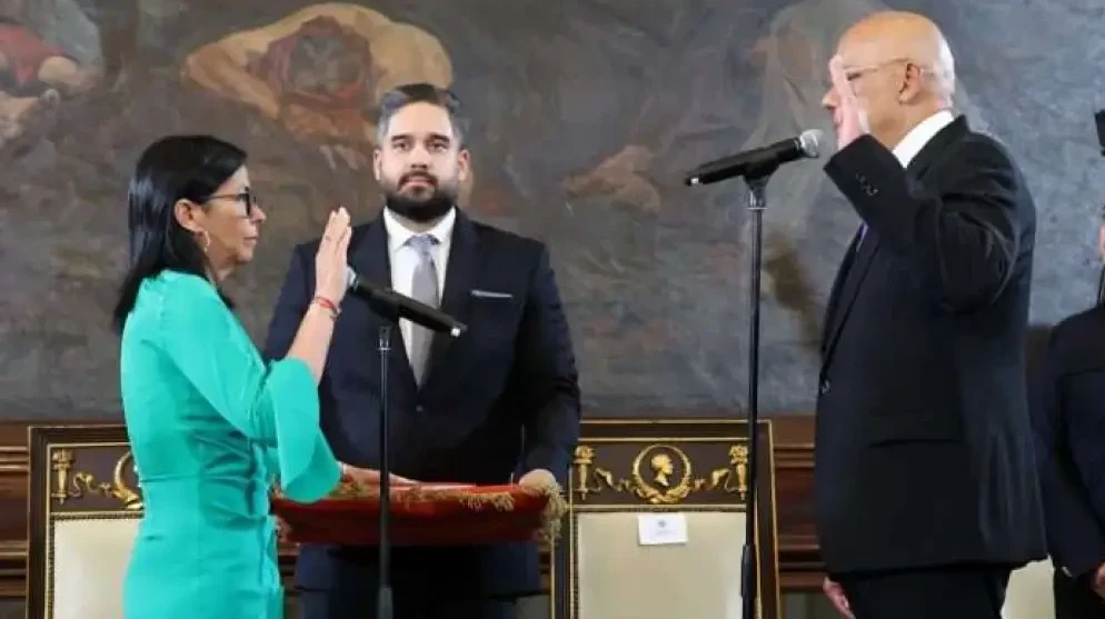 Венесуэлада уақытша президент ант қабылдады