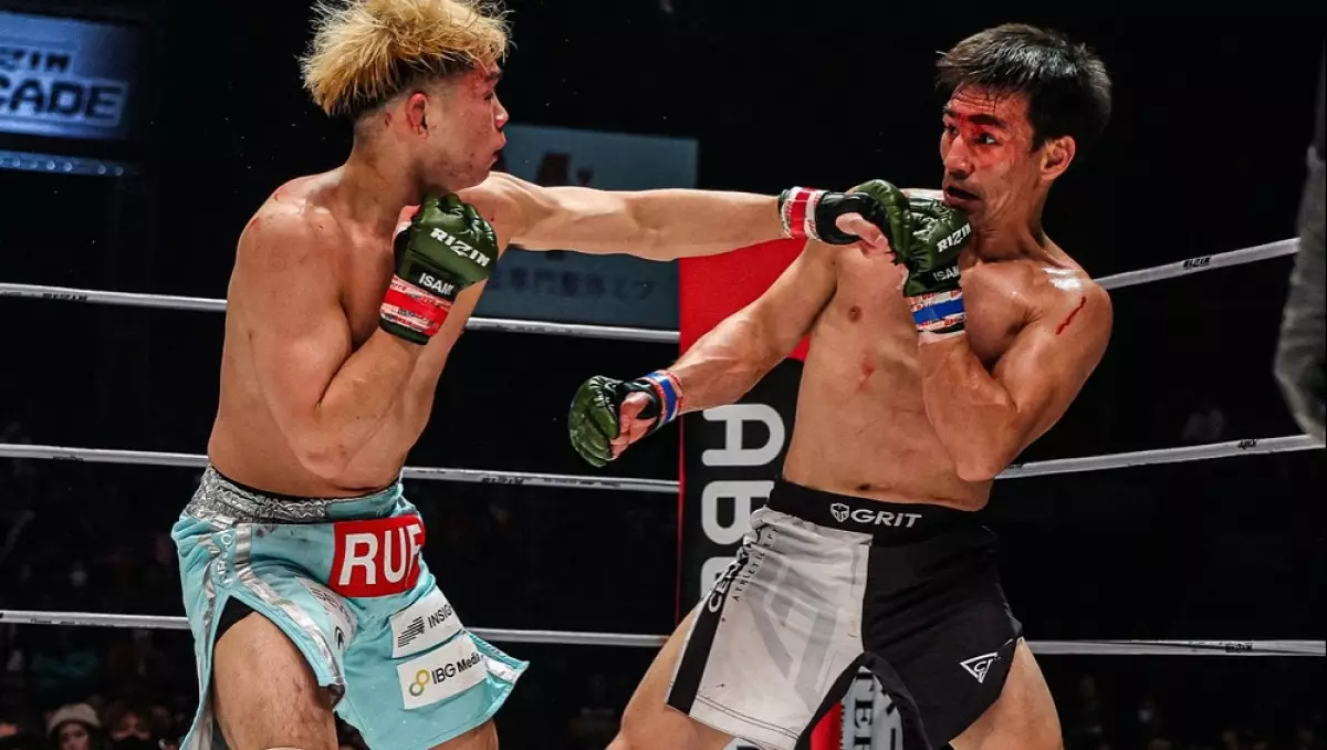 Юто Кубо Қаршыға Дәуітбектің көзін шұқып алды