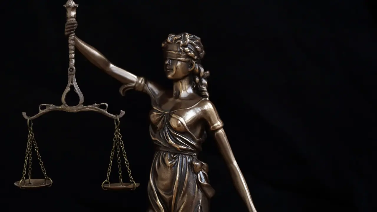 Мас күйінде көлік жүргізген судья Әсел Досаева қызметінен босатылды