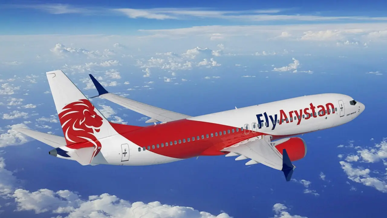 Алматыдан Оралға бағыт алған FlyArystan ұшағы құстармен соқтығысты