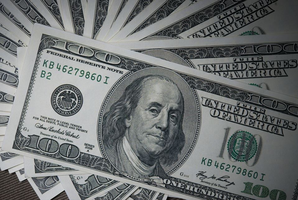 Астана мен Алматы ақша айырбастау орындарында доллар бағамы қандай?