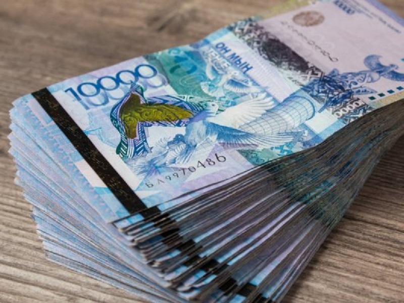 Ұлттық банк ескі 10 000 теңгелік банкноталардың қолдану мерзімін ұзартуы мүмкін