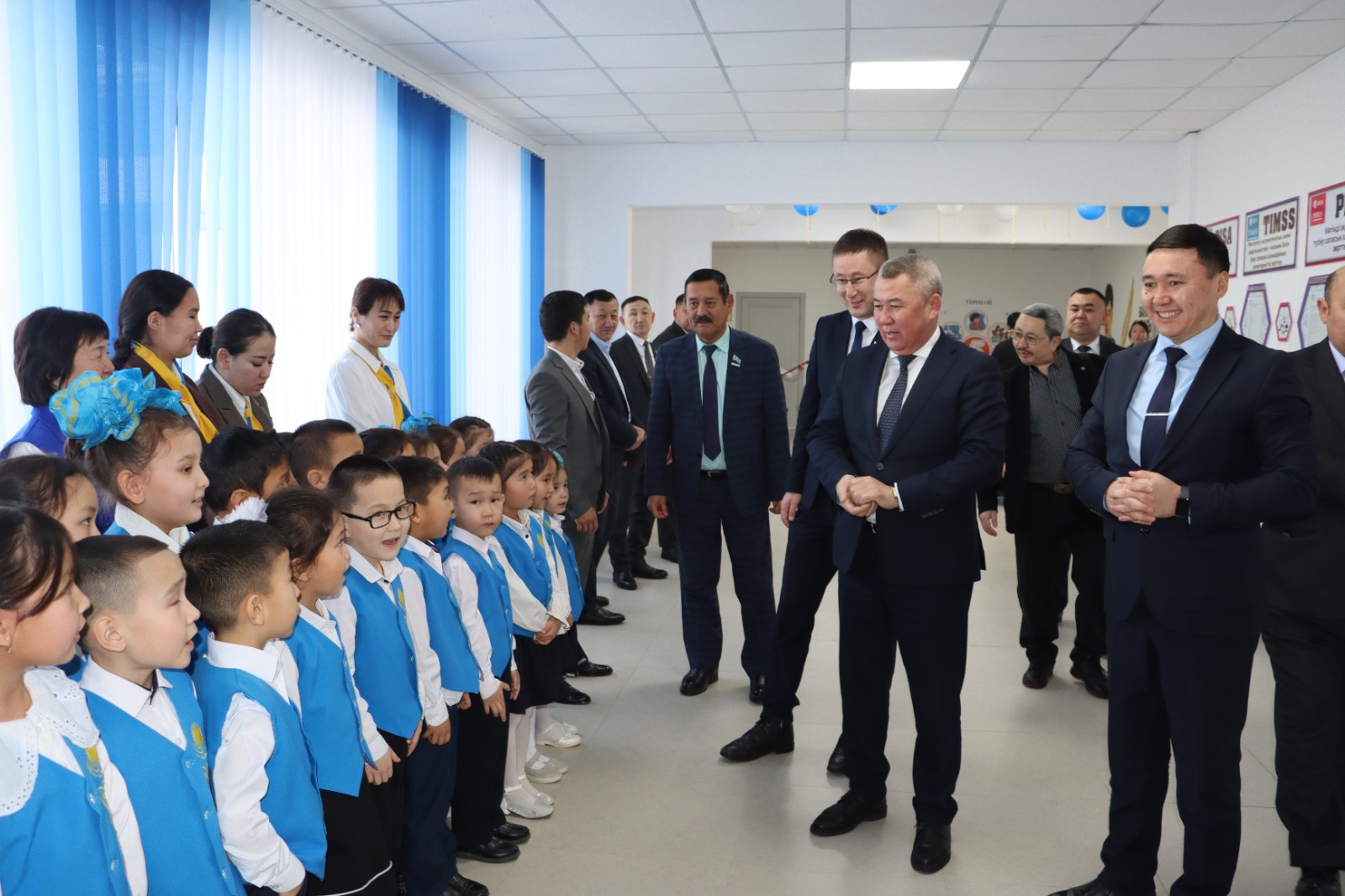 Ғимарат су жаңа кейіпке енді