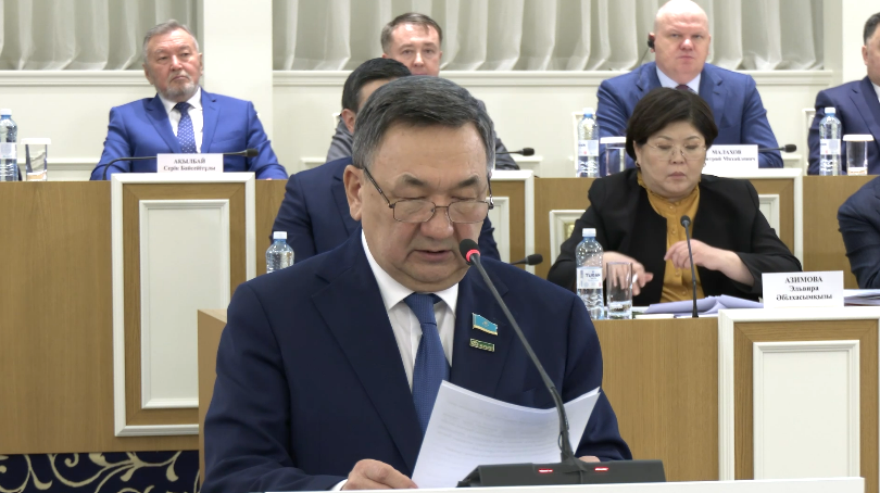 Серік Егізбаев Конституциялық реформаның негізін құрайтын үш стратегиялық тіректі белгілеп берді