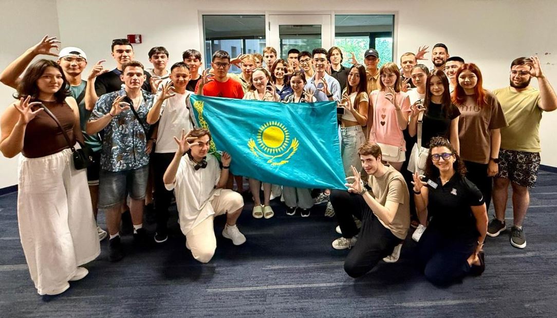 Қос дипломды жоба: АҚШ-та оқыған 29 студент елге оралды