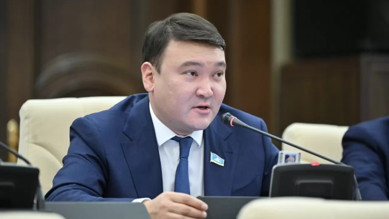 Халық кеңесі мемлекеттік шешімдерге ықпал ететін ашық саяси алаңға айналады