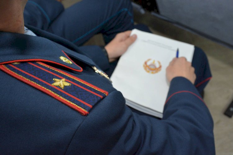 Атырауда студентті жазалаған мұғалім жауапкершілікке тартылды