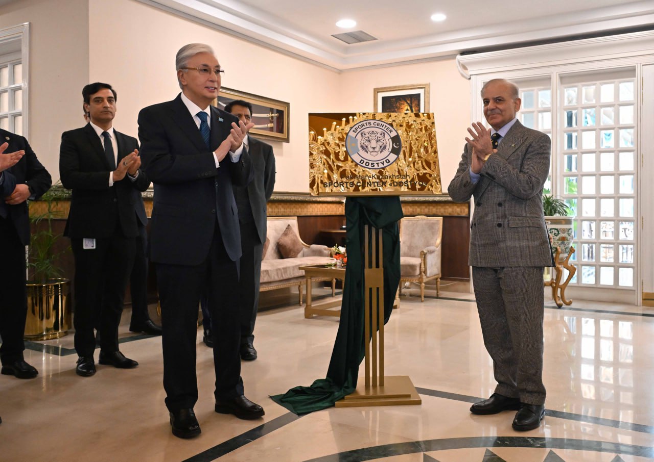 Мемлекет басшысы мен Пәкістан Премьер-министрі мәдени орталықтар және «Достық» спорт кешенінің ашылу рәсіміне қатысты